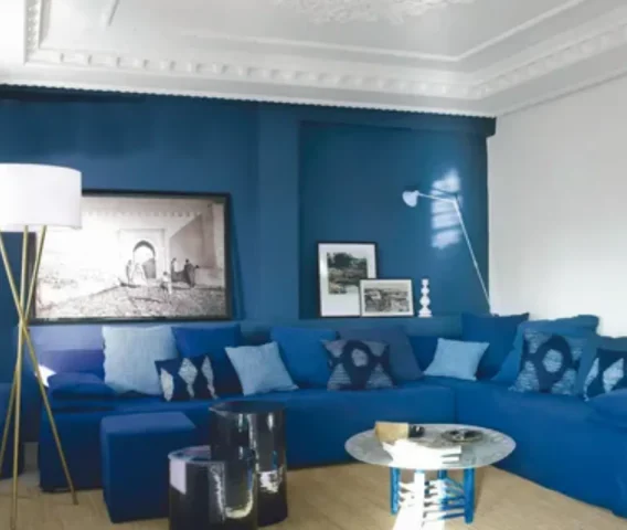 Галерея на лестнице: композиция без ошибок